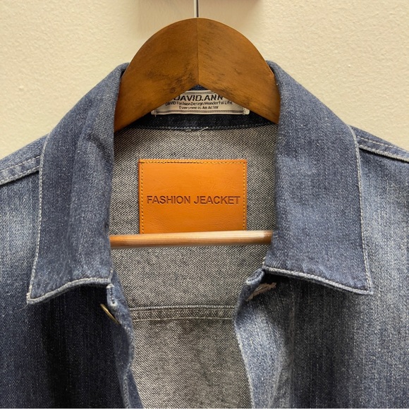 Lightweight Denim four Pocket Jacket - Picture 3 of 3